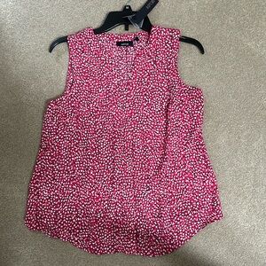 Apt. 9 Sleeveless  Dressy Top Size Petite Medium PM black white pink print NWT